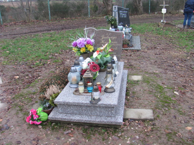 Grób Jadwiga Karsznia